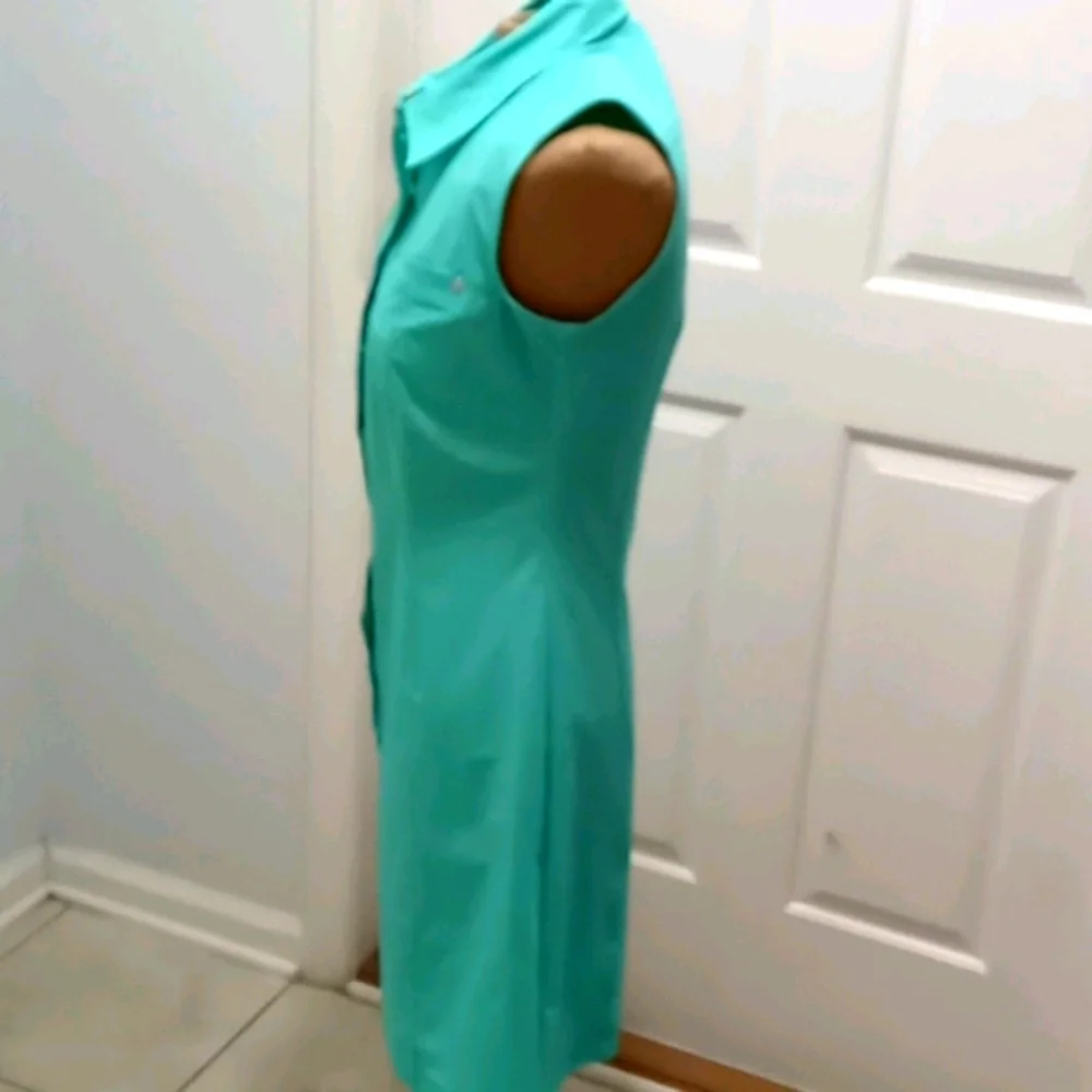 Daily Sport Button Closure  Sleeveless Golf Dress - Picture 5 of 8